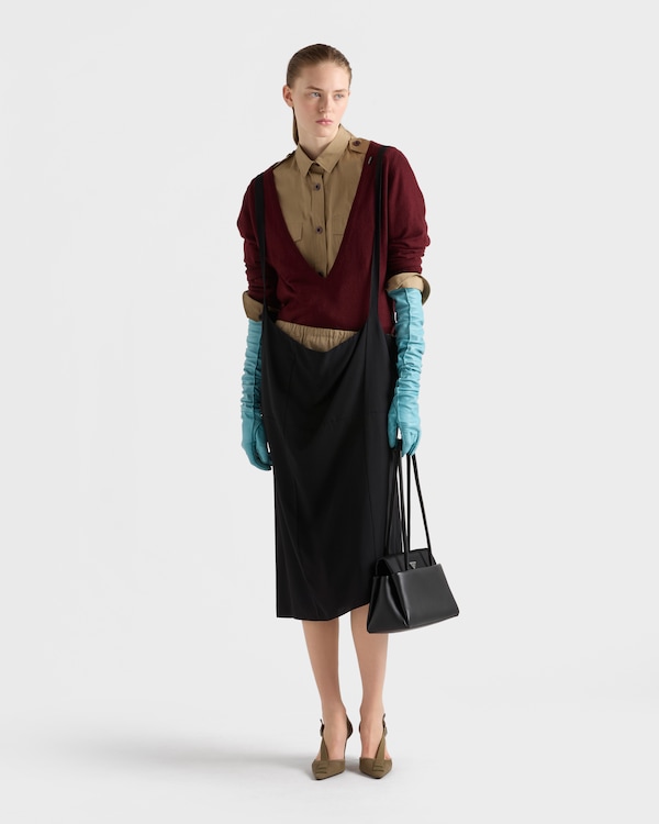 Cashmere V-neck sweater - Amaranth Red/Maize Yellow Cashmere V-neck sweater - Amaranth Red/Maize Yellow