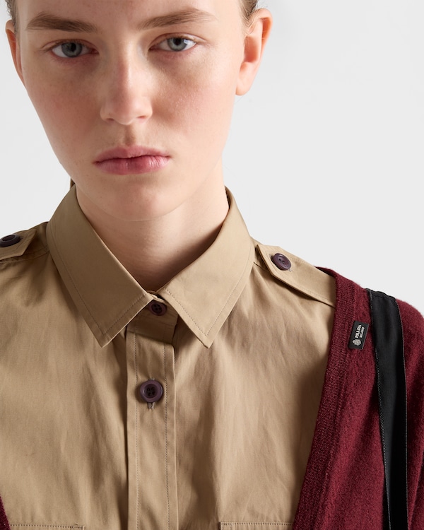 Cashmere V-neck sweater - Amaranth Red/Maize Yellow Cashmere V-neck sweater - Amaranth Red/Maize Yellow