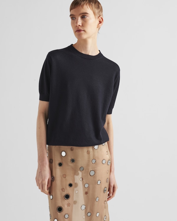 كنزة من الكشمير بياقة دائرية كنزة من الكشمير بياقة دائرية