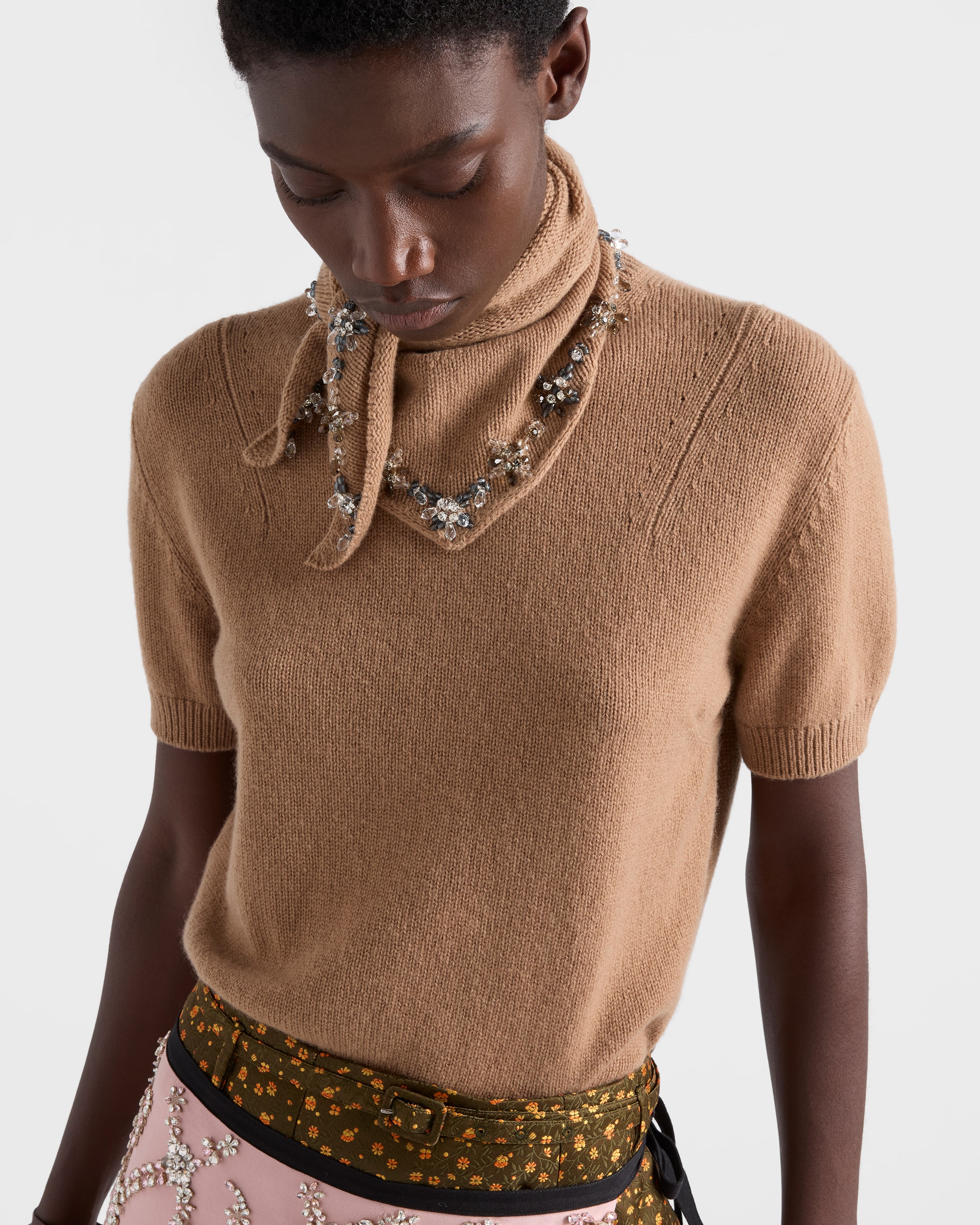 Camel Brown Short-sleeved Cashmere Sweater With Scarf | PRADA