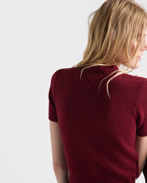 Short-sleeved cashmere sweater Short-sleeved cashmere sweater