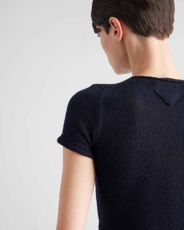 Short-sleeved cashmere sweater Short-sleeved cashmere sweater