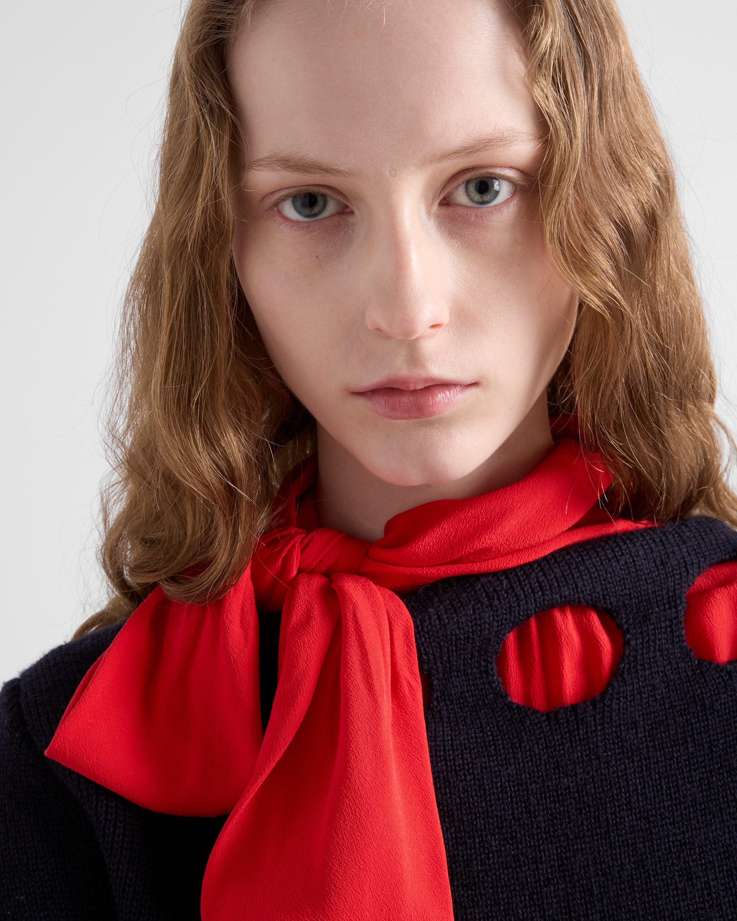 Prada Pullover Aus Baumwolle Mit U-boot-ausschnitt In Blau