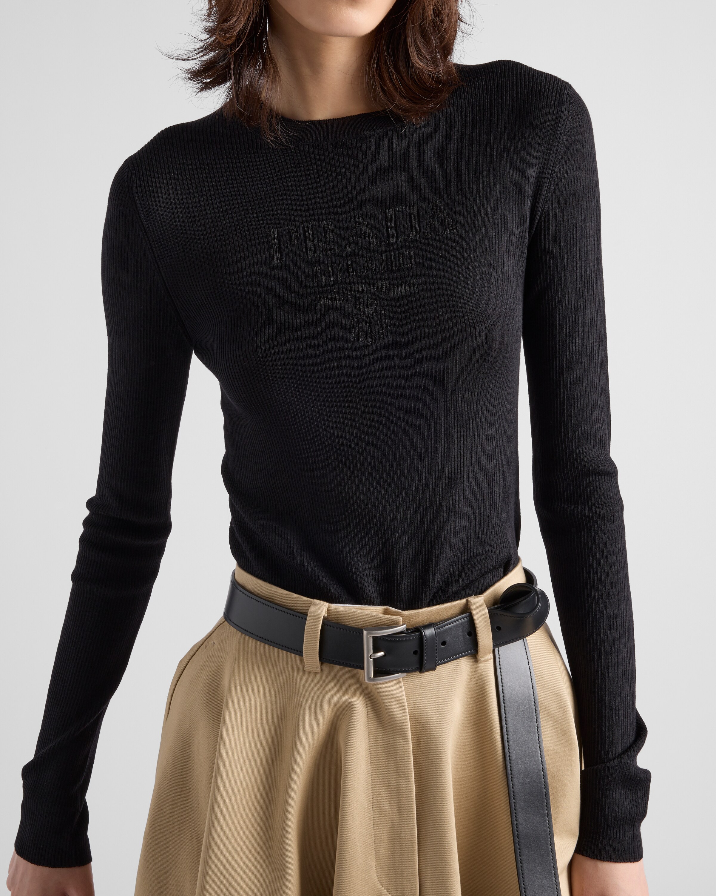 Prada Rundhalspullover Aus Superfine-wool In Schwarz