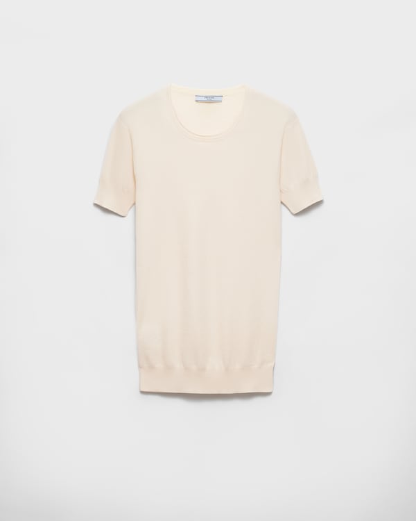 PRADA ロゴ入り シルク クルーネックセーター 新品未使用品　　Lサイズ cq5dam.web.hebebed.600.600.jpg