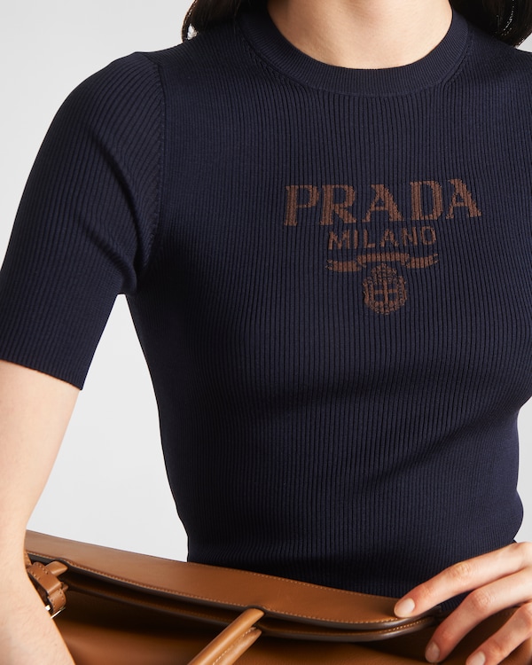 로고가 있는 실크 크루넥 스웨터 로고가 있는 실크 크루넥 스웨터