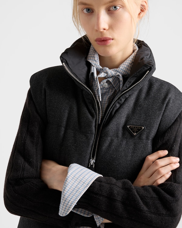 Re-Cashmere cardigan - Anthracite Gray Re-Cashmere cardigan - Anthracite Gray
