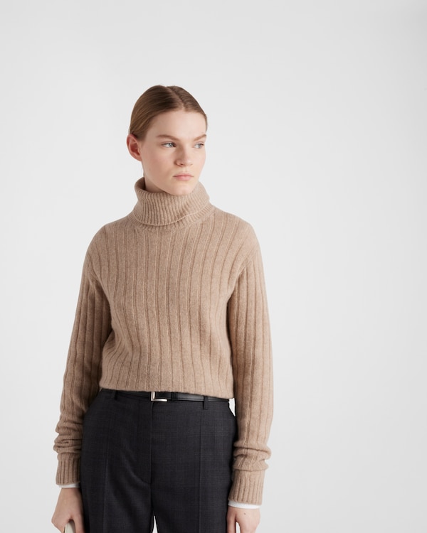 Re-Cashmere turtleneck sweater - Sand Beige Re-Cashmere turtleneck sweater - Sand Beige