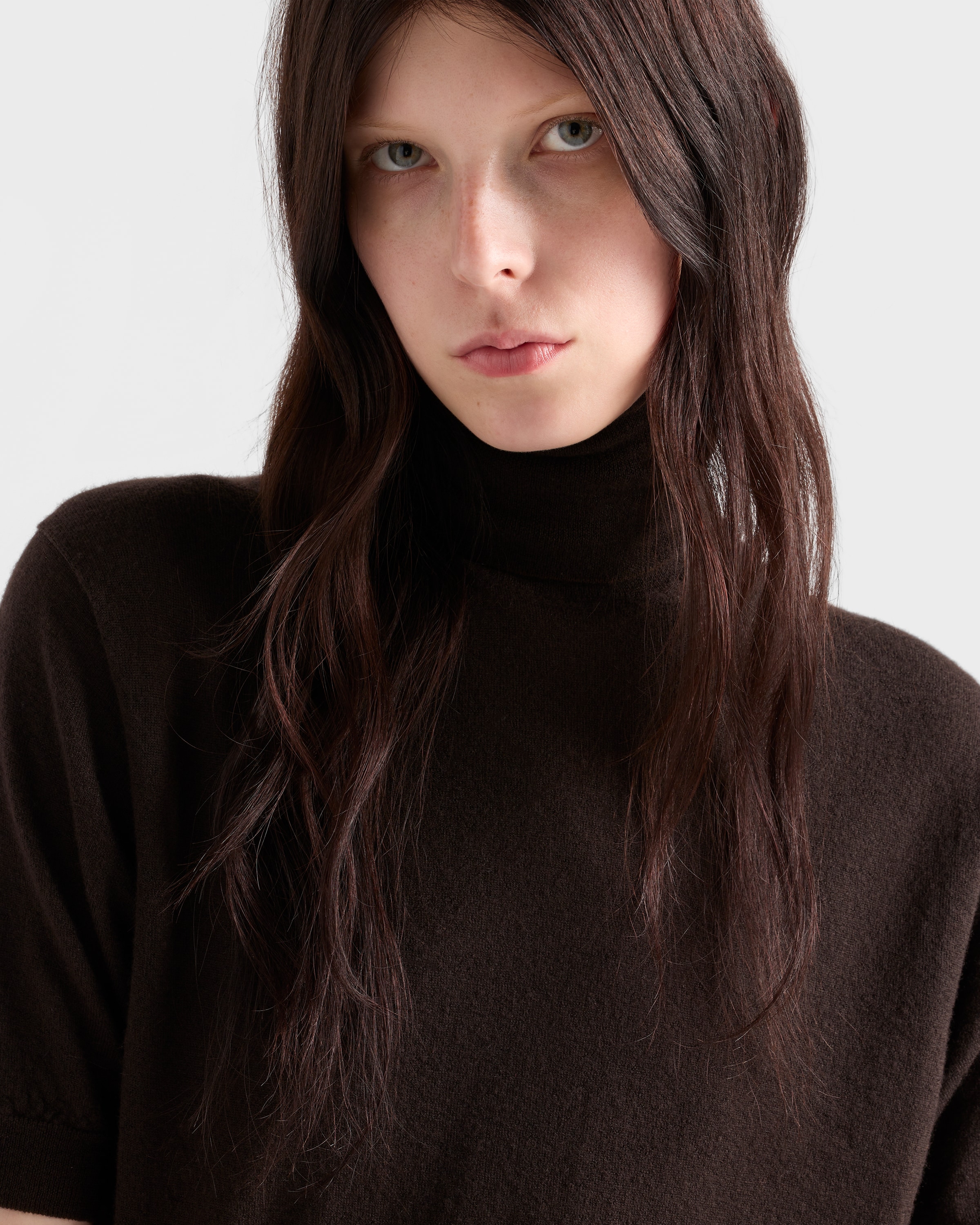 Prada Superfine Cashmere F 18 Short Sleeve Turtleneck In Brown