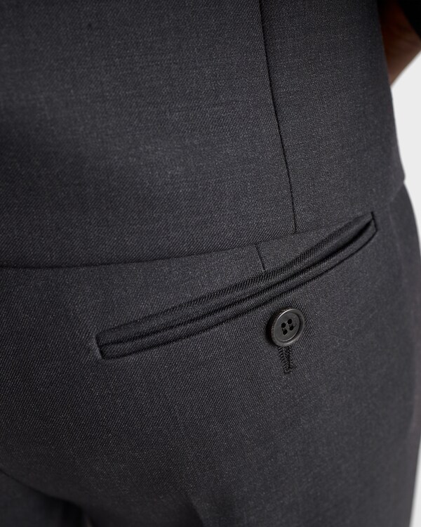 بنطال من الغبردين والصوف بنطال من الغبردين والصوف