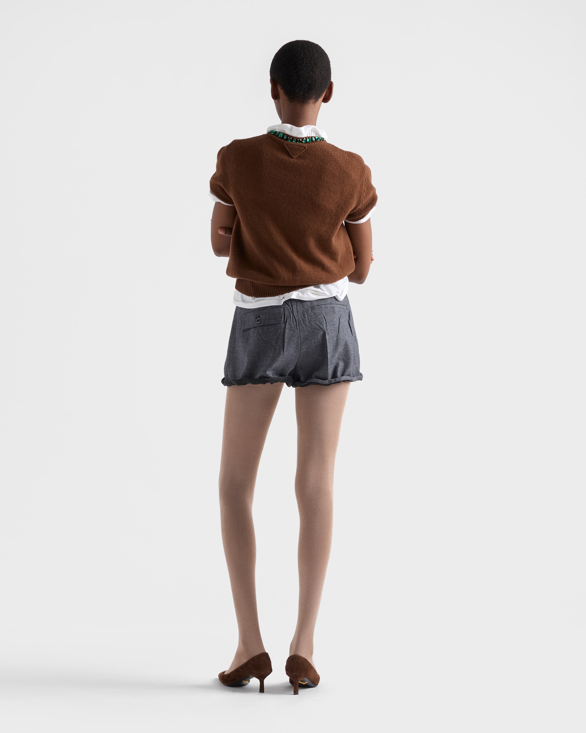 アンスラサイトグレー グリザイユ アンティークサテン ショートパンツ