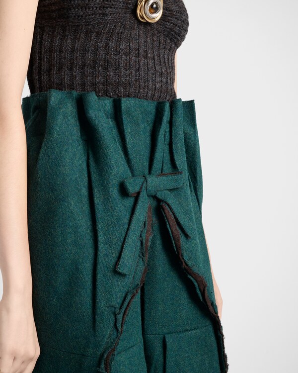 Wool and cashmere bandeau top with brooch Wool and cashmere bandeau top with brooch