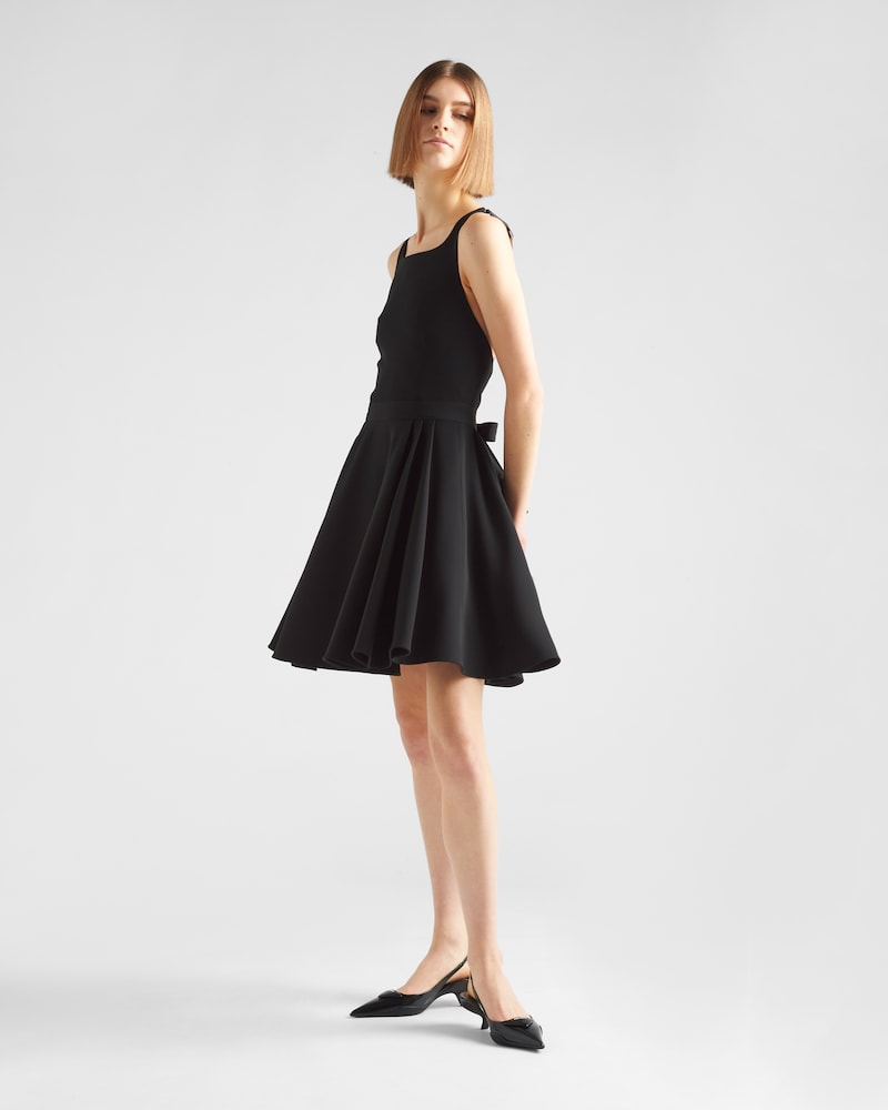 prada女士连衣裙-女士系列-prada普拉达中国官网