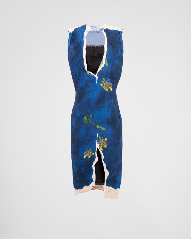 paper-based_printed_technical_fabric_dress