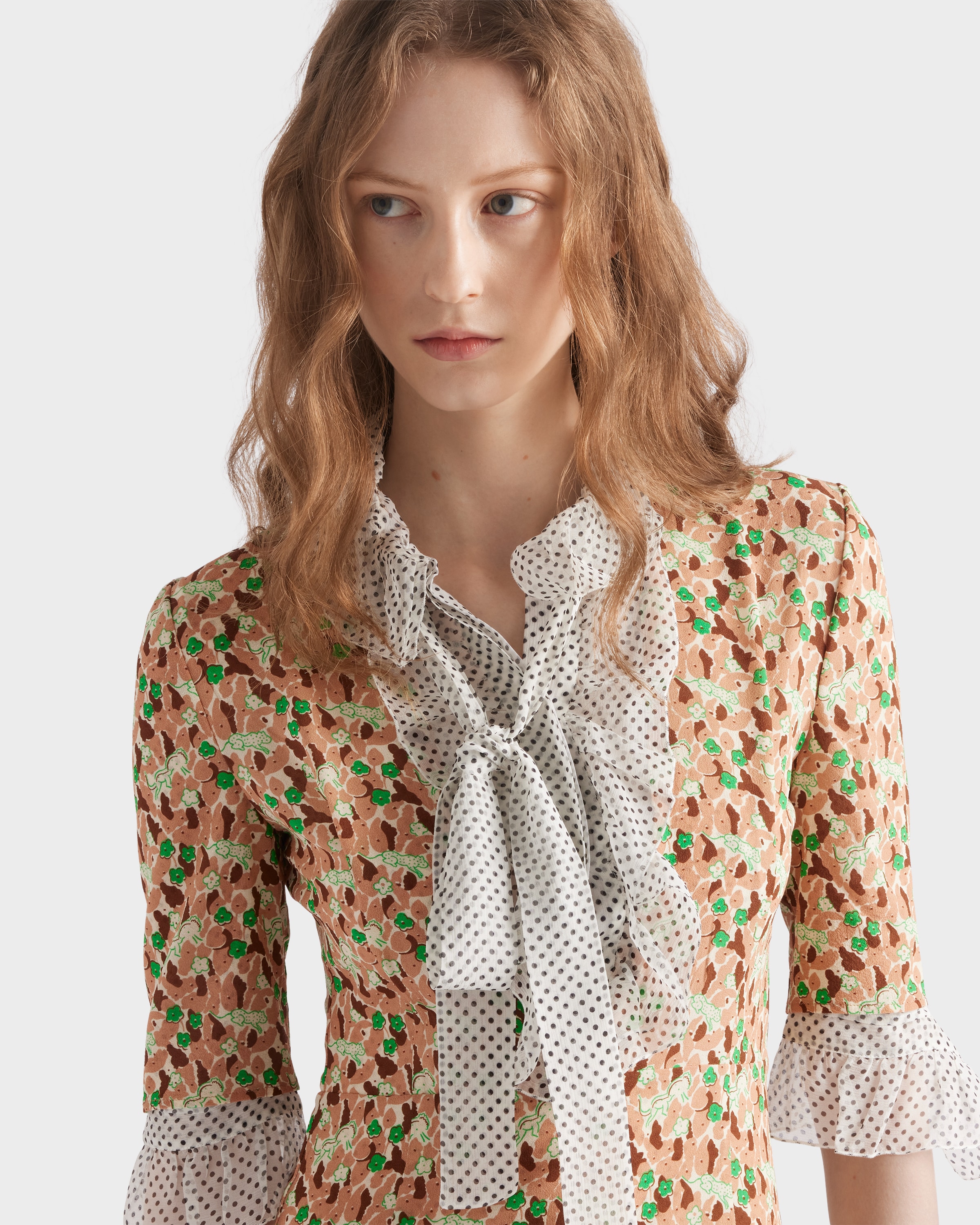プラダ　ドレス　ベージュ ベージュ プリント入り ジョーゼット ドレス | PRADA