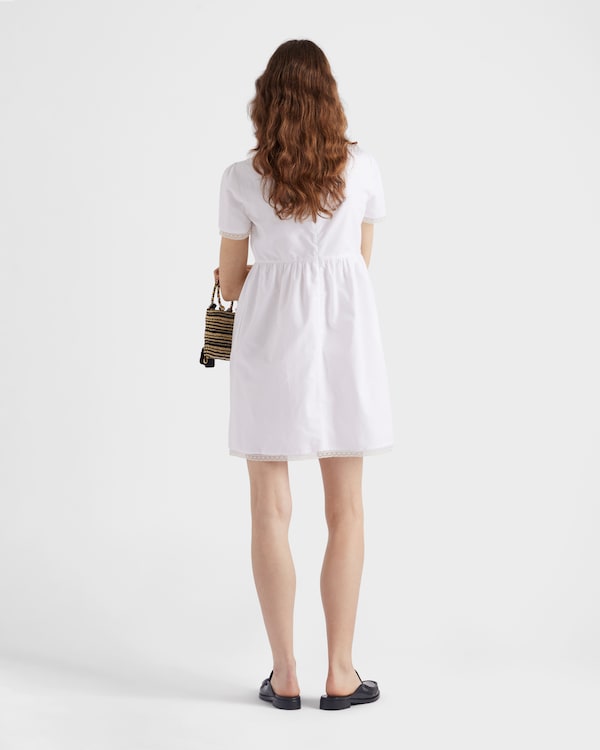 刺绣复古织物迷你连衣裙 刺绣复古织物迷你连衣裙