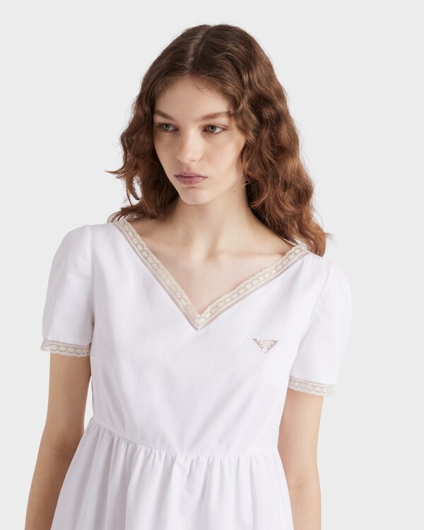 刺绣复古织物迷你连衣裙 刺绣复古织物迷你连衣裙