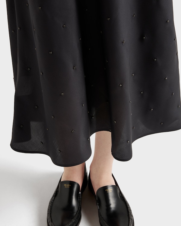 فستان من حرير هابوتاي مطرز بمظهر فينتج - أسود فستان من حرير هابوتاي مطرز بمظهر فينتج - أسود