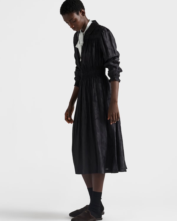 花卉提花连衣裙 花卉提花连衣裙