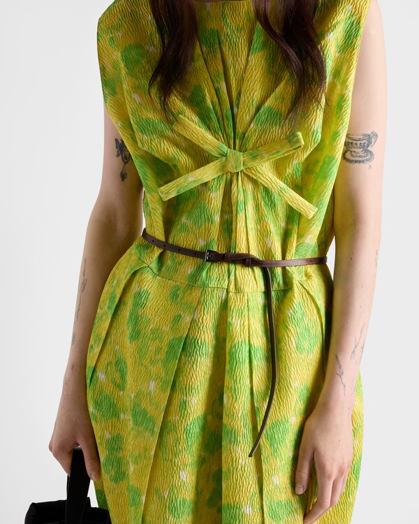 Kleid aus Cloqué mit Blumenmuster - Gelb Kleid aus Cloqué mit Blumenmuster - Gelb