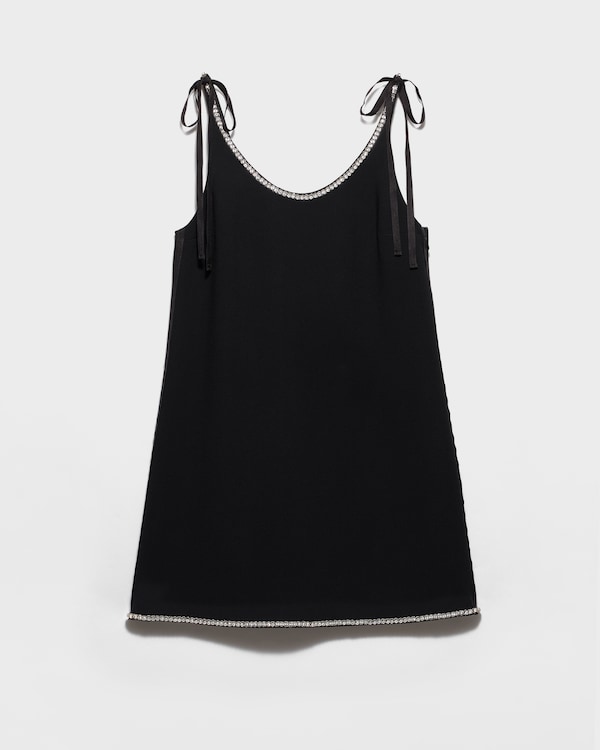 Mini-robe compacte en satin sablé Mini-robe compacte en satin sablé