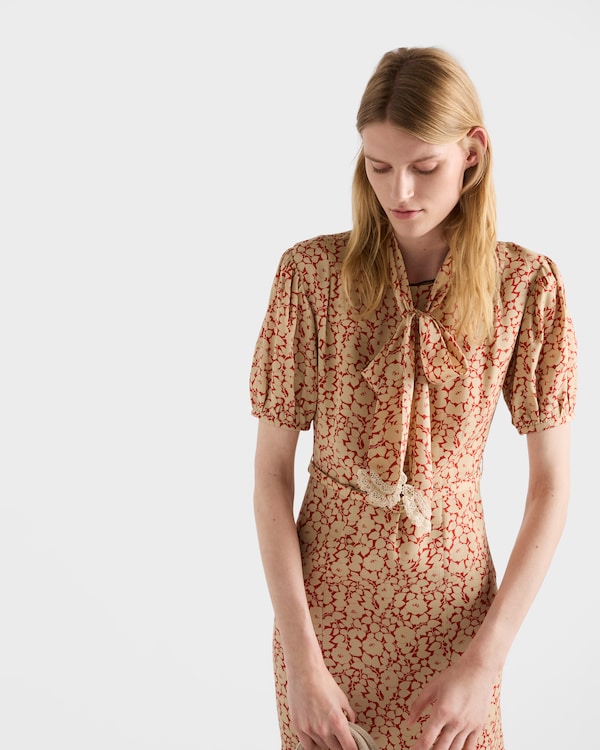 Embroidered floral print sablé dress - Red Embroidered floral print sablé dress - Red