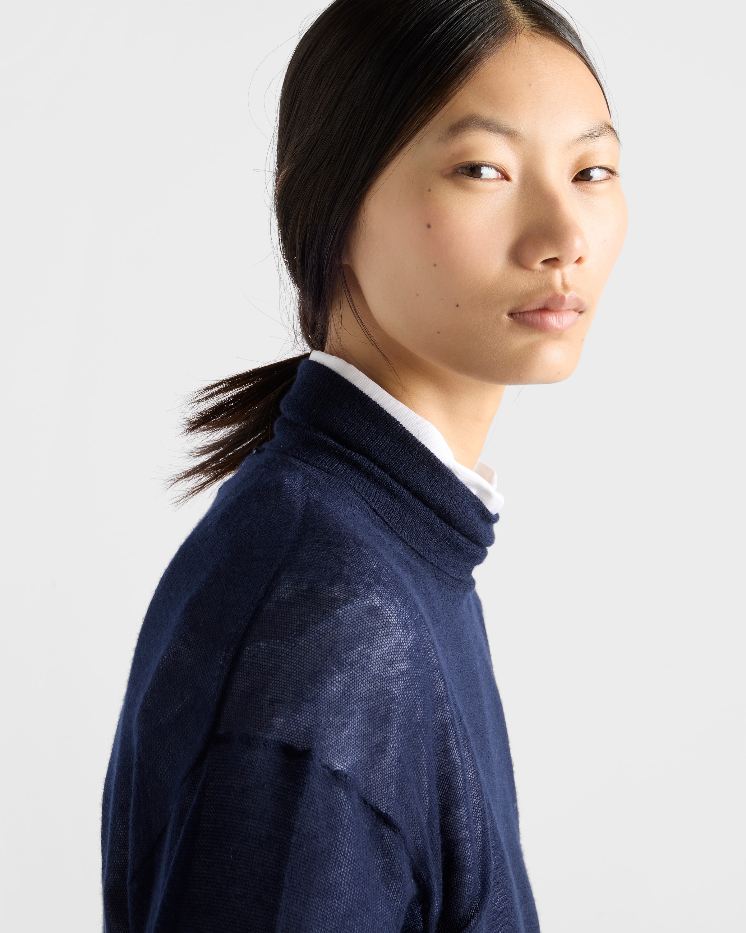 Shapeable cotton shirt