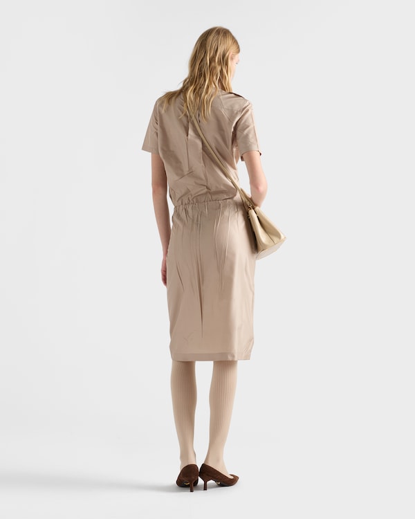 쇼트 슬리브 타페타 셔츠 쇼트 슬리브 타페타 셔츠