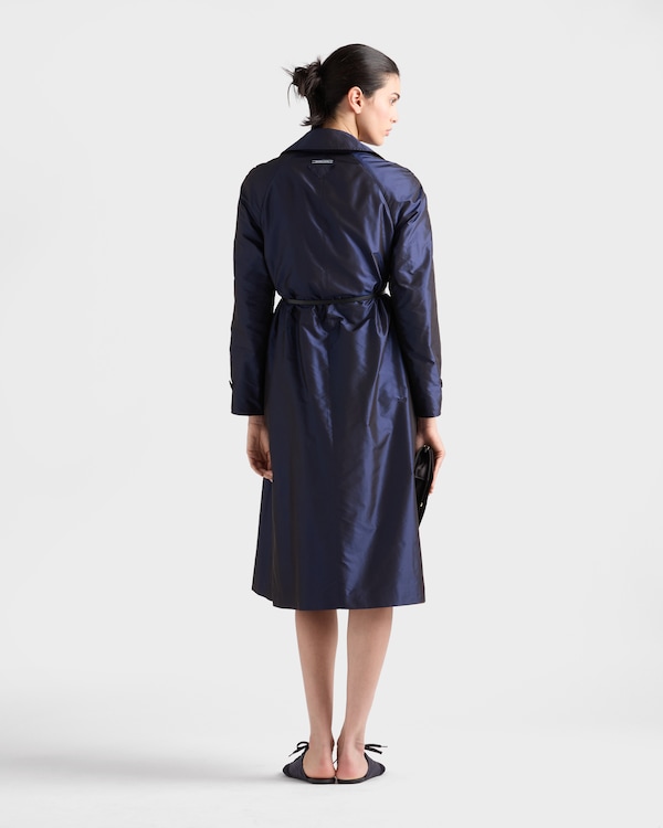 معطف تافتا مطرّز بصف أزرار واحد يُرتدى على الوجهين - أزرق معطف تافتا مطرّز بصف أزرار واحد يُرتدى على الوجهين - أزرق