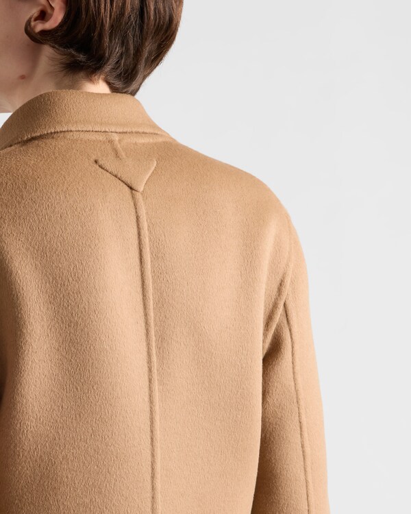 Manteau droit en cashgora Manteau droit en cashgora