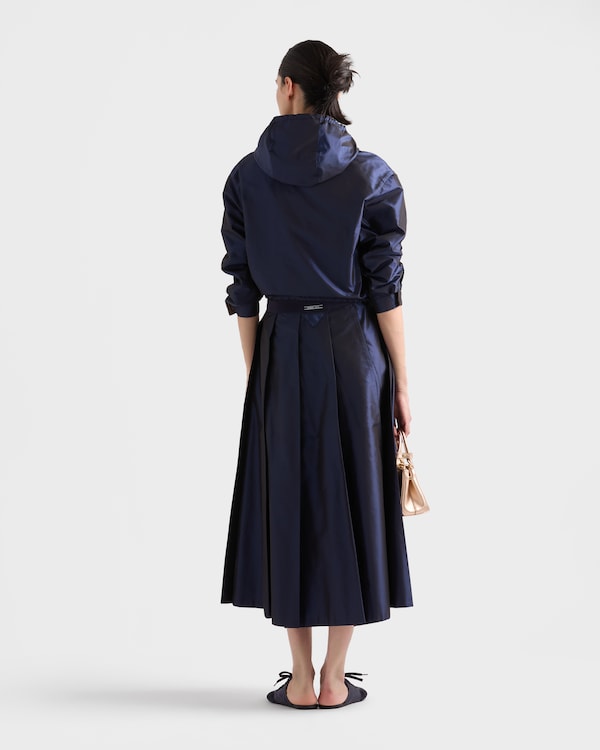 جاكيت من تافتا تقني مطرّز يُرتدى على الوجهين. - أزرق جاكيت من تافتا تقني مطرّز يُرتدى على الوجهين. - أزرق