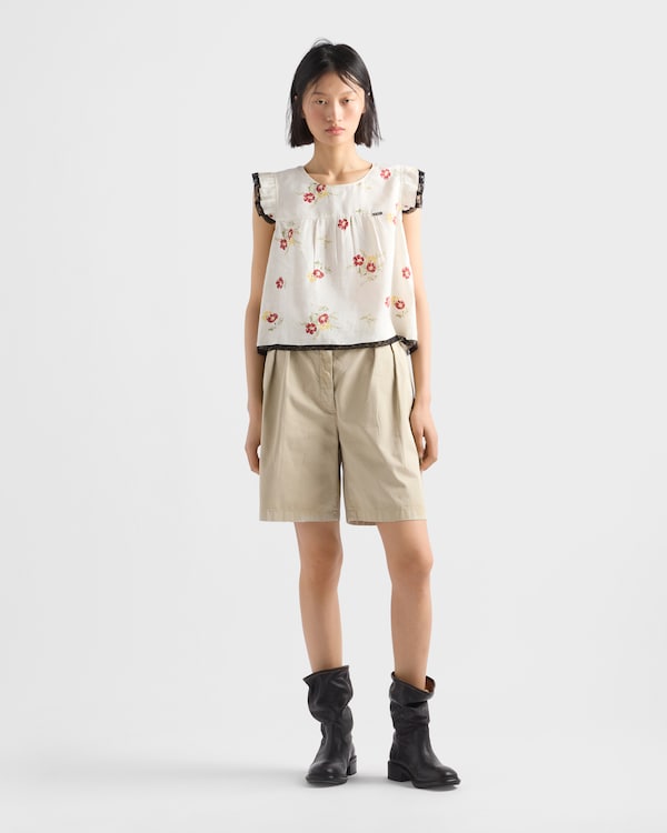 Linen top with floral motif - Ruby Red Linen top with floral motif - Ruby Red