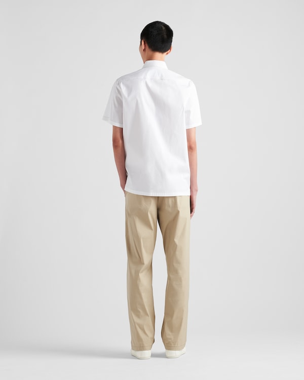 Short-sleeved stretch cotton shirt Short-sleeved stretch cotton shirt