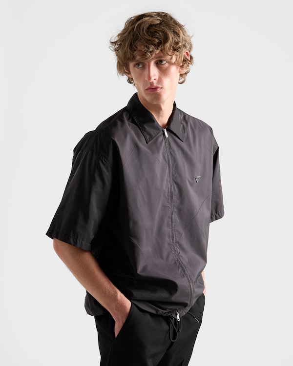 Chemise à fermeture éclair en Re-Nylon à manches courtes - Noir Chemise à fermeture éclair en Re-Nylon à manches courtes - Noir