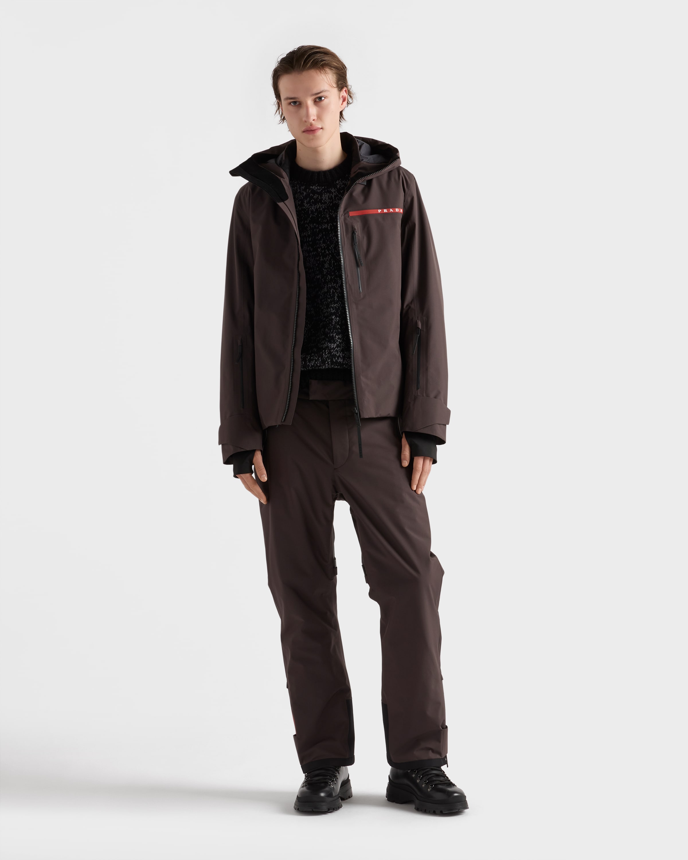 【美品】PRADA SPORTS ブルゾンジャケット 裏地総ロゴ XL ブラウン 美品】PRADA SPORTS ブルゾンジャケット 裏地総ロゴ XL ブラウン