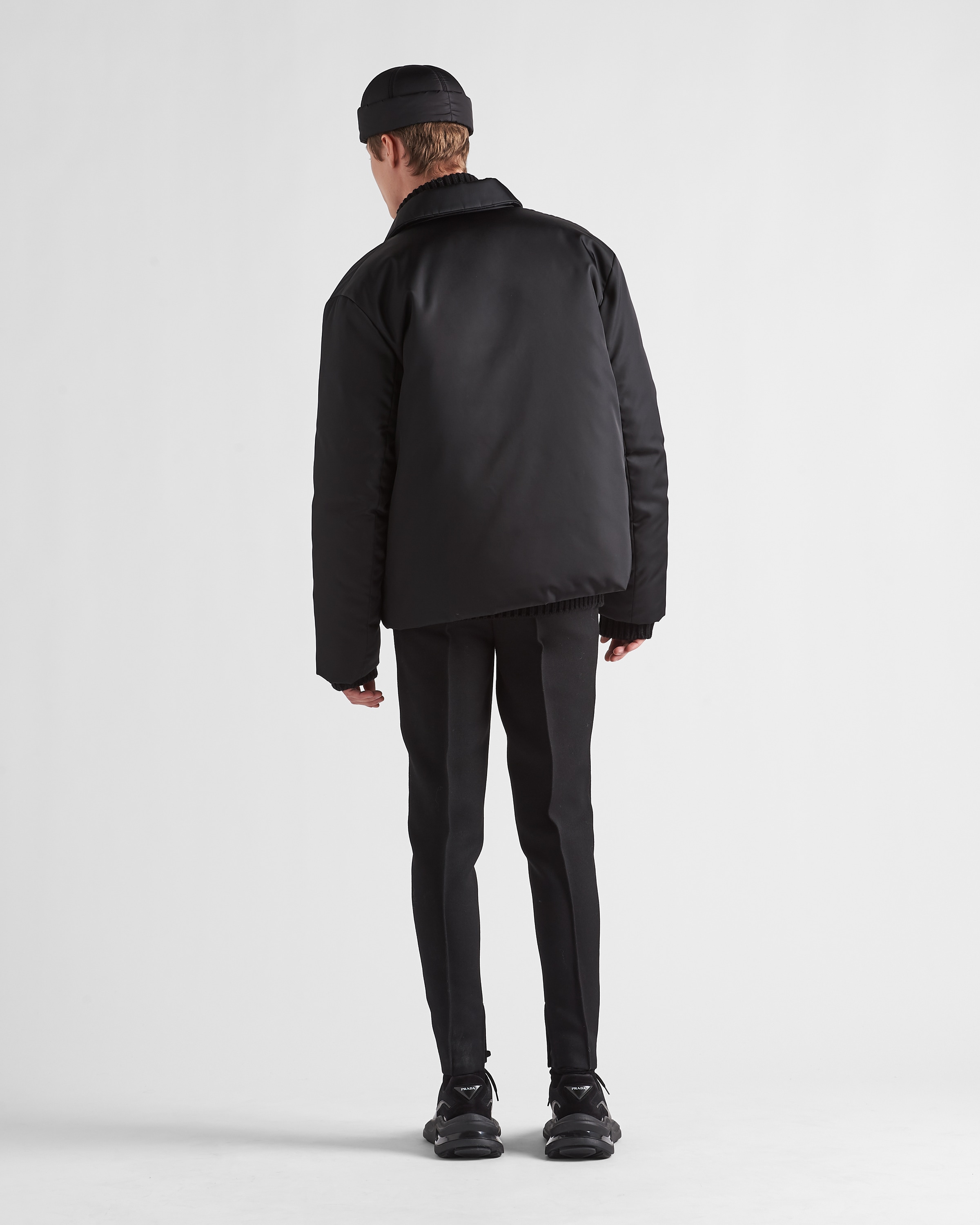 23AW】新作 Re-Nylon クロップド ダウンジャケット◇プラダ