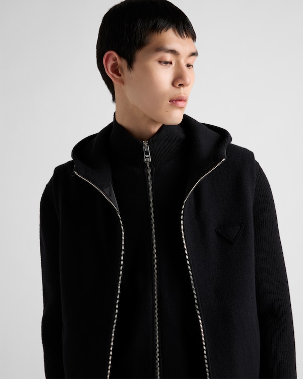 Wool and cashmere vest Wool and cashmere vest