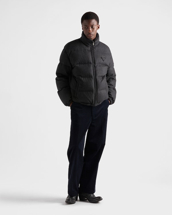 Medium-weight cashmere down jacket Medium-weight cashmere down jacket