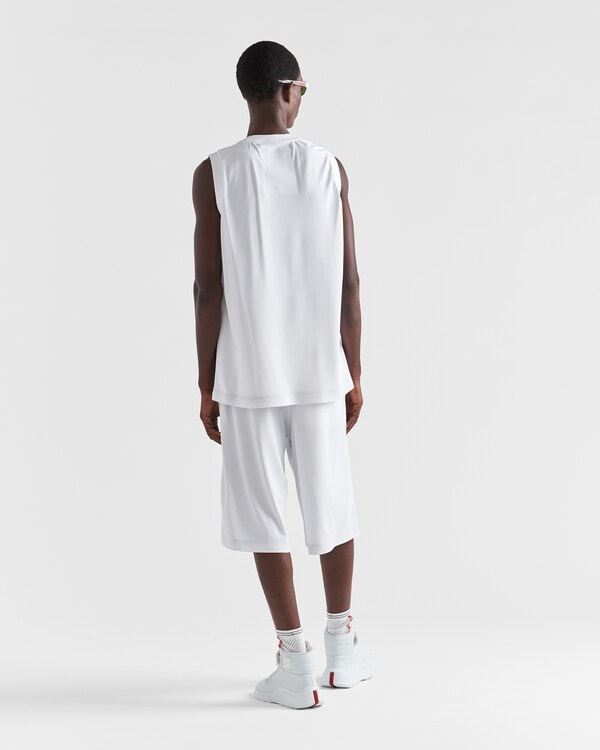 Piqué Bermudas with tape seams Piqué Bermudas with tape seams