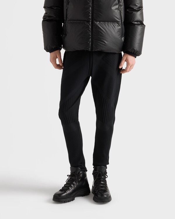 Technische Hose aus Techno-Strick - Schwarz Technische Hose aus Techno-Strick - Schwarz