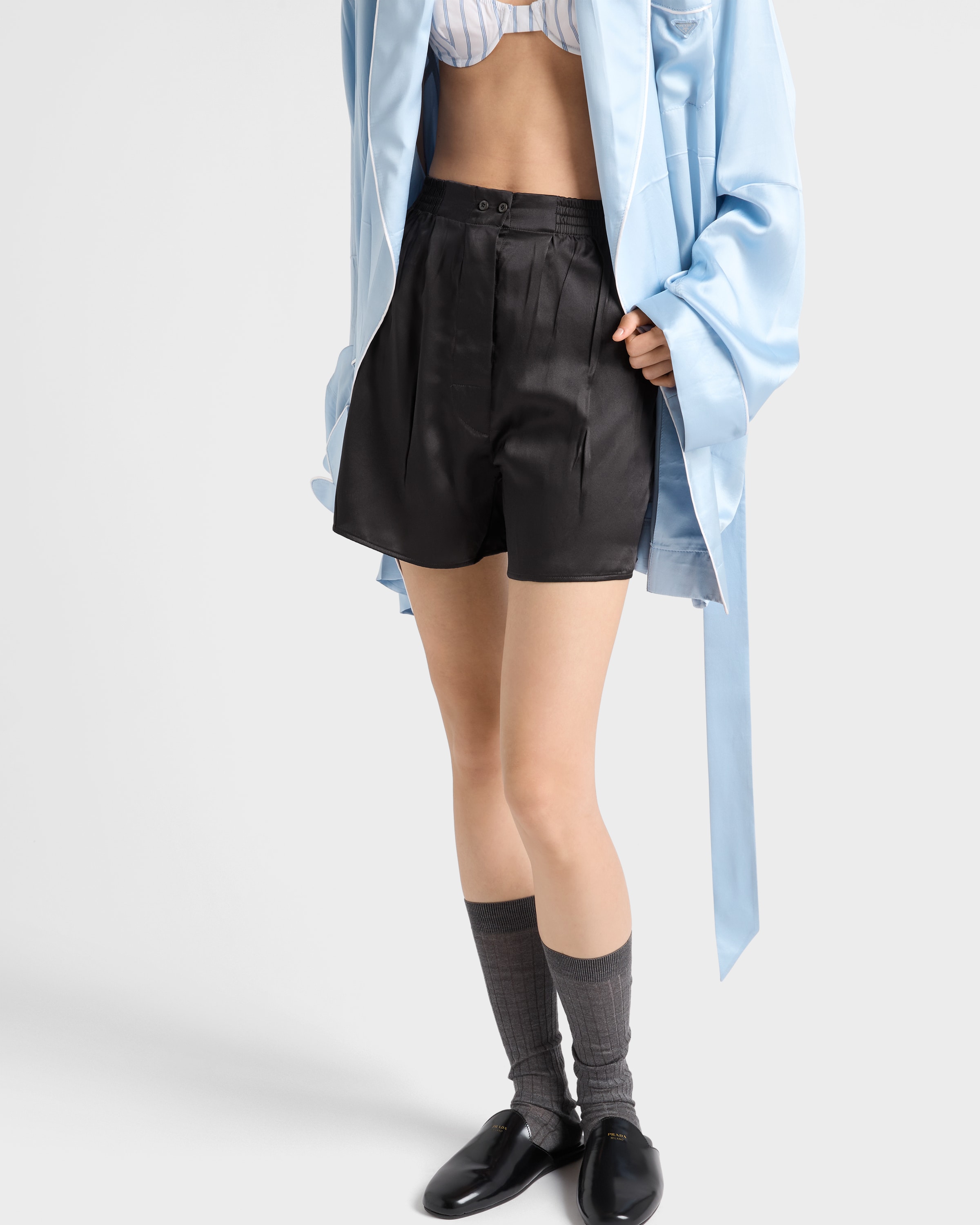 PRADA レザーショートパンツ 19760584_44222745_1000.jpg