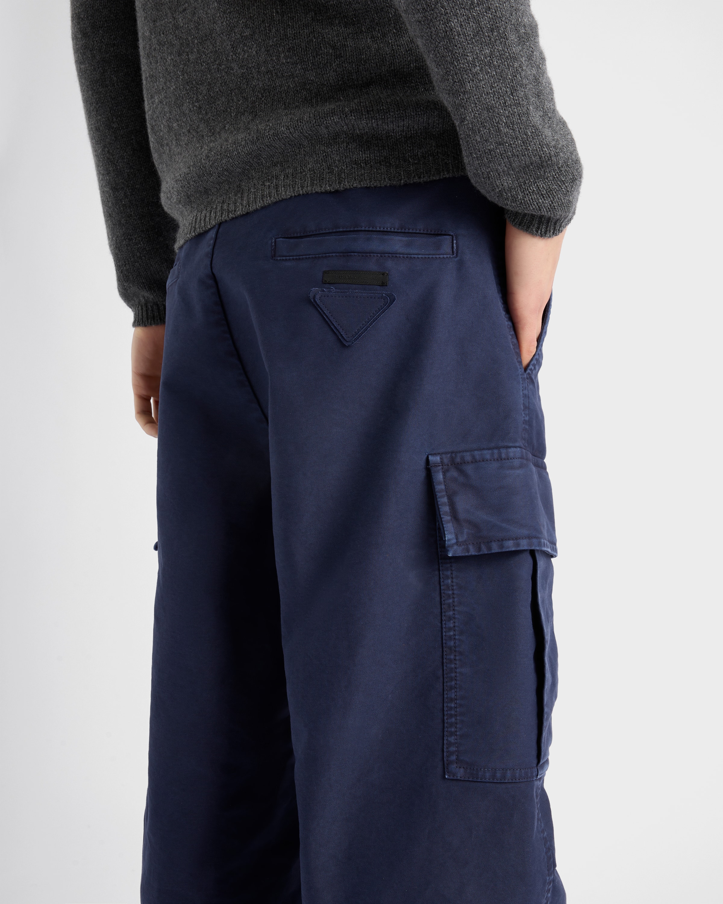 【関税＆送料込み】Prada Trousers Prada AW18 Logo Patched Workwear Trousers - Ākaibu Store