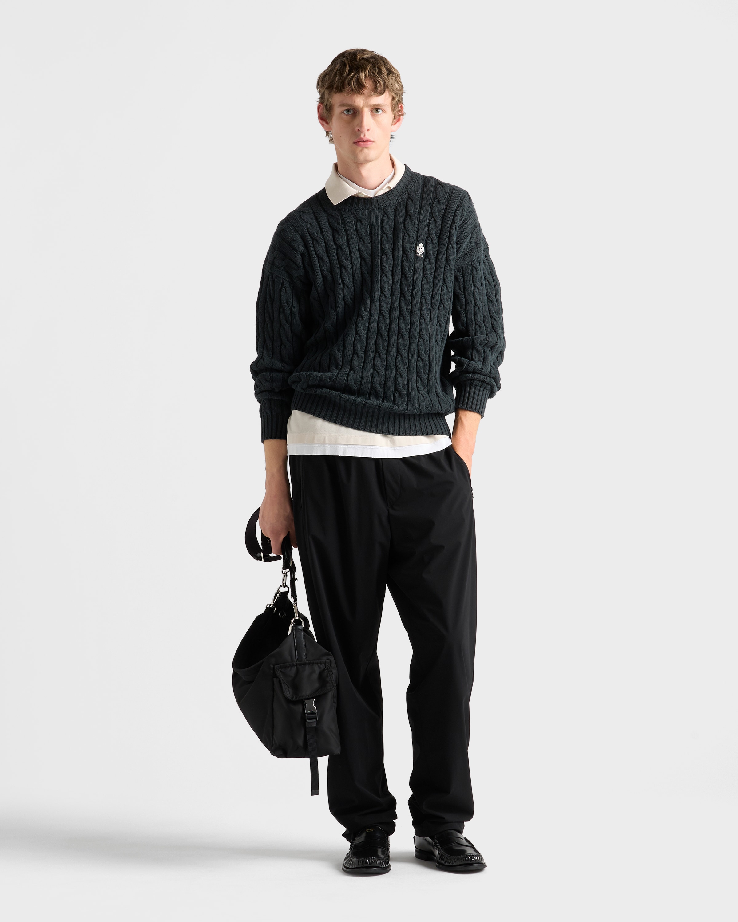 ブラック Re-nylon パンツ | PRADA - 日本