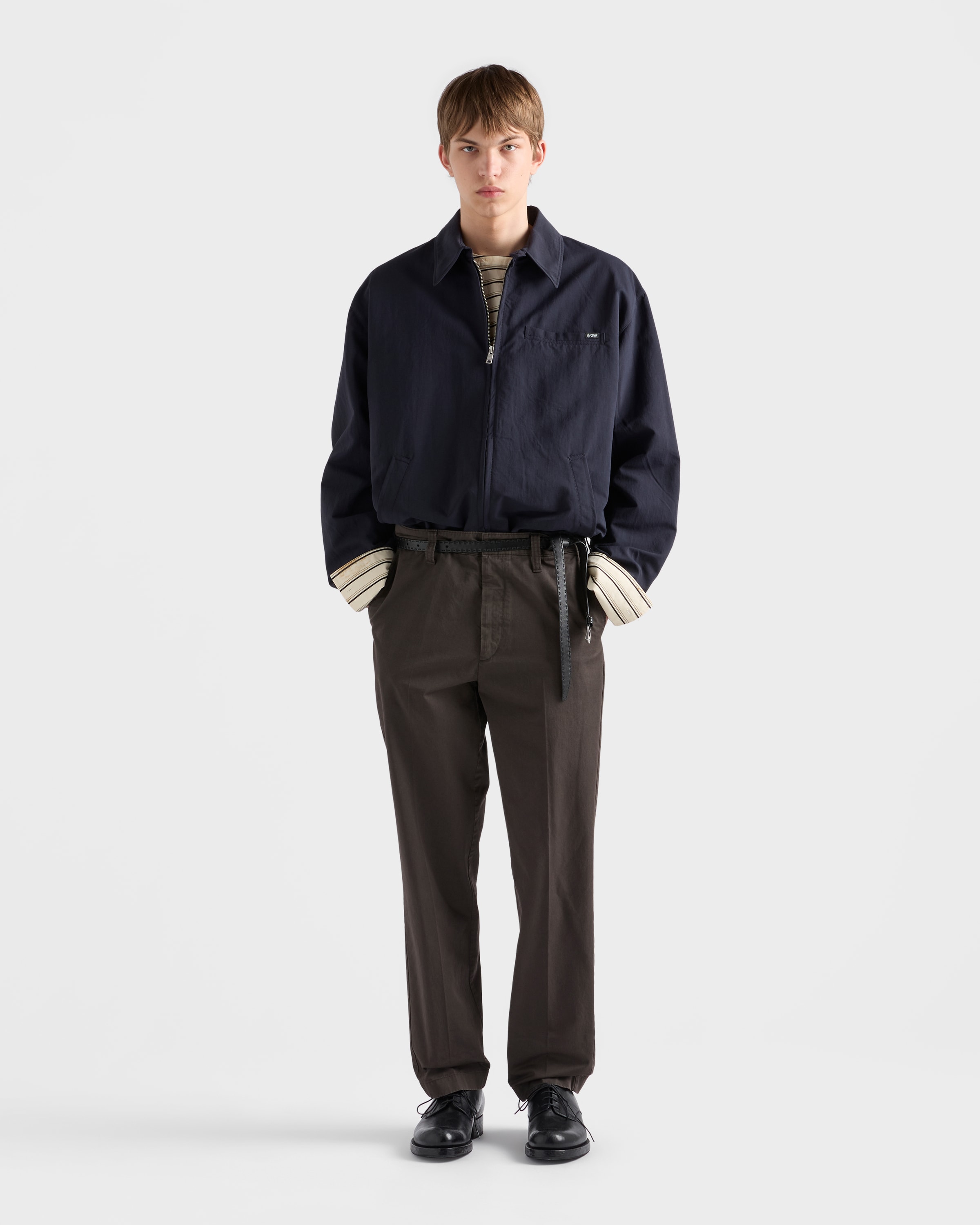 スワンプグリーン ガーメントダイ コットン パンツ | PRADA - 日本