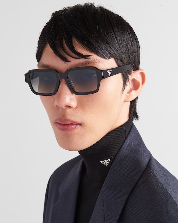 Sunglasses with Prada logo Sunglasses with Prada logo