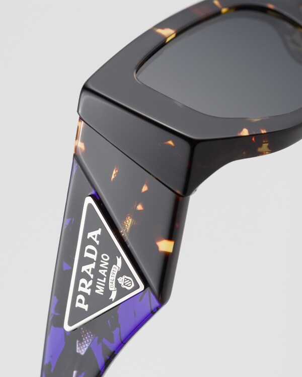 Sunglasses with triangle logo Sunglasses with triangle logo