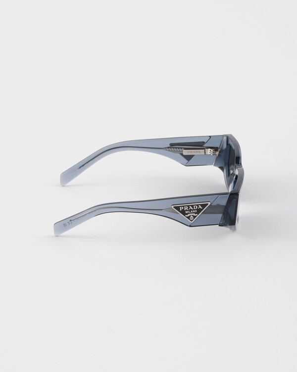 プラダ トライアングル ロゴ サングラス プラダ トライアングル ロゴ サングラス