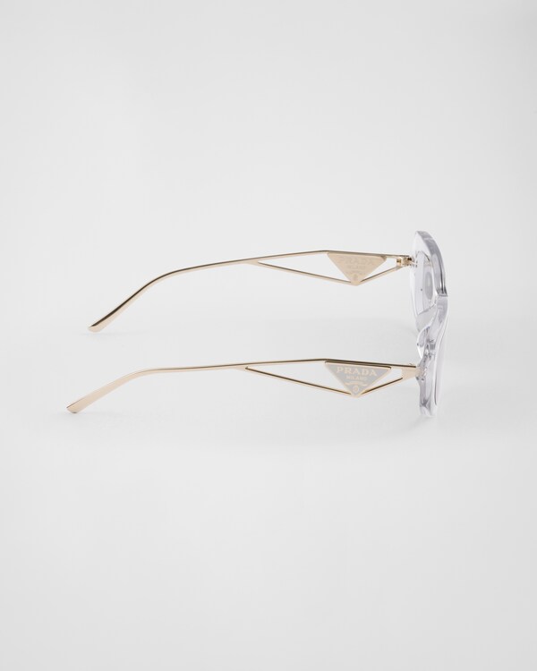 Óculos de sol Prada com o logotipo triangular - Lentes cinza-claro Óculos de sol Prada com o logotipo triangular - Lentes cinza-claro
