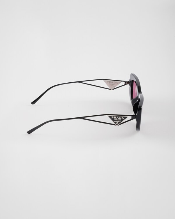 Sunglasses with triangle logo Sunglasses with triangle logo