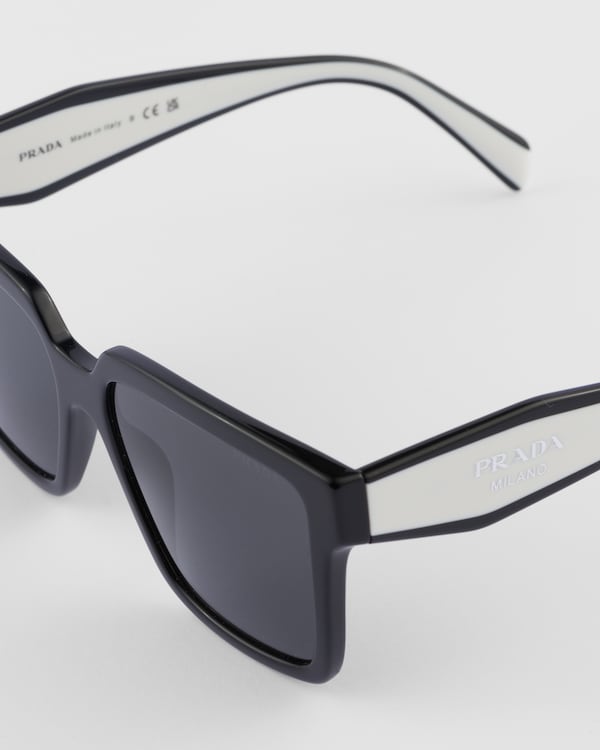 Sunglasses with Prada logo Sunglasses with Prada logo